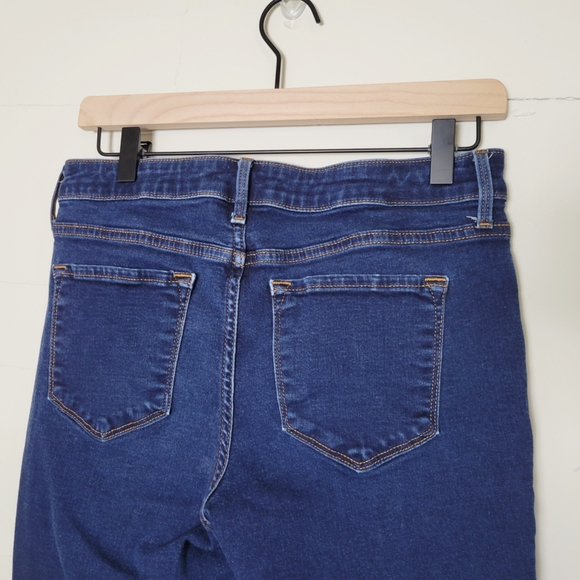 Old Navy | Dark Wash Jeans - Picture 4 of 6